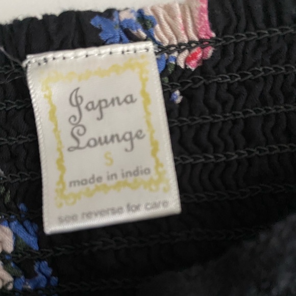 womens tank top - Picture 2 of 3